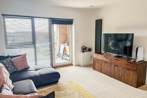 1 bedroom apartment for sale, Royal Anglian Way, Dagenham, RM8