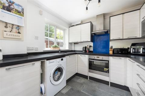 23 Bloomfield Close, Knaphill, Woking, GU21 2BL