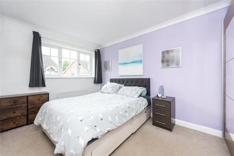 23 Bloomfield Close, Knaphill, Woking, GU21 2BL