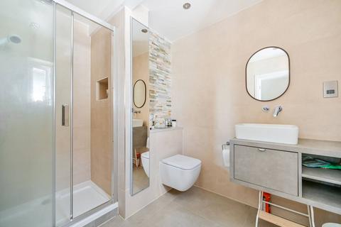 20 Connaught Road, New Malden, KT3 3QA