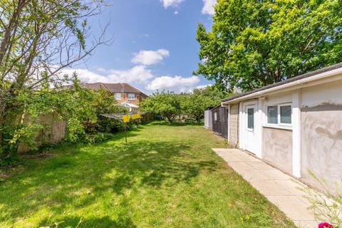 20 Connaught Road, New Malden, KT3 3QA
