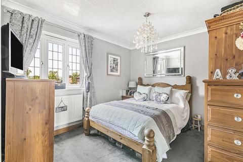 22 Saddlebrook Park, Sunbury-on-thames, TW16 7NG
