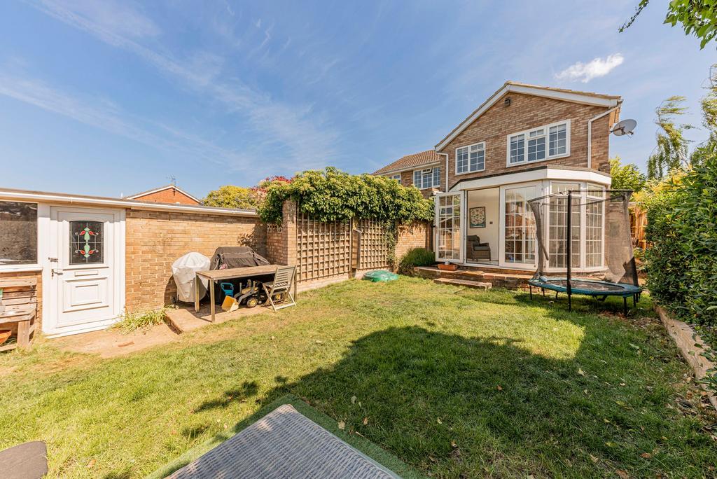 Rear Garden (1)