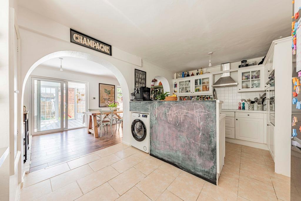 Kitchen (2)