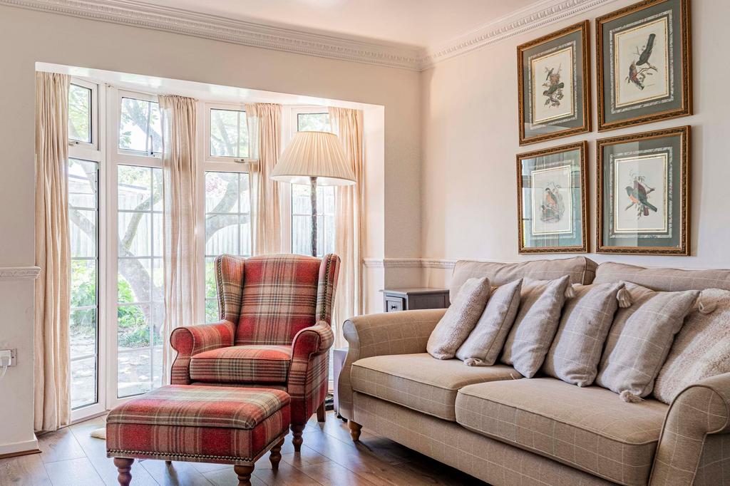 Living Room (1)