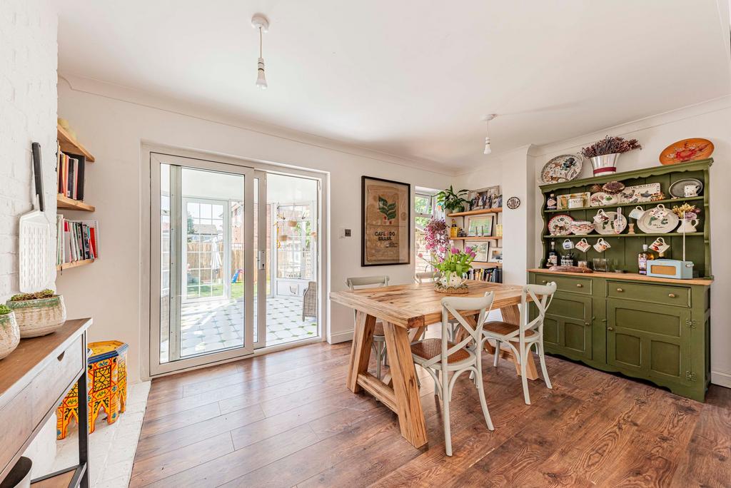 Dining Room (2)