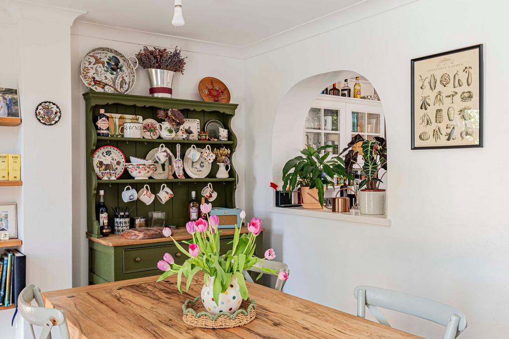 Dining Room (4)