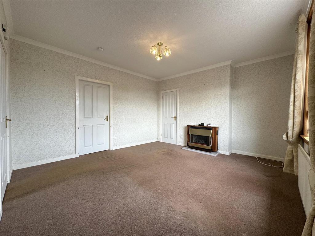 Lounge 2.jpg