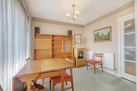 143 Johnstone Road, Southend-on-sea, SS1 3NG