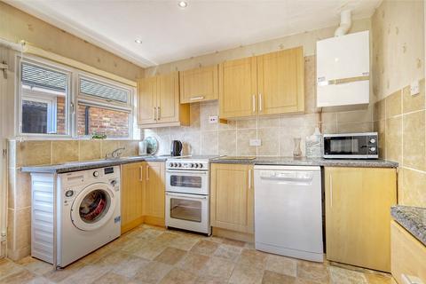 143 Johnstone Road, Southend-on-sea, SS1 3NG