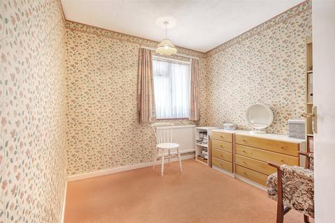 143 Johnstone Road, Southend-on-sea, SS1 3NG