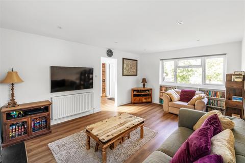 4 bedroom detached house for sale, BURROWS CLOSE, GREAT BOOKHAM, KT23