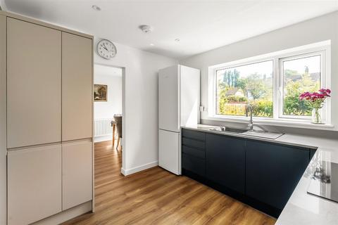 4 bedroom detached house for sale, BURROWS CLOSE, GREAT BOOKHAM, KT23