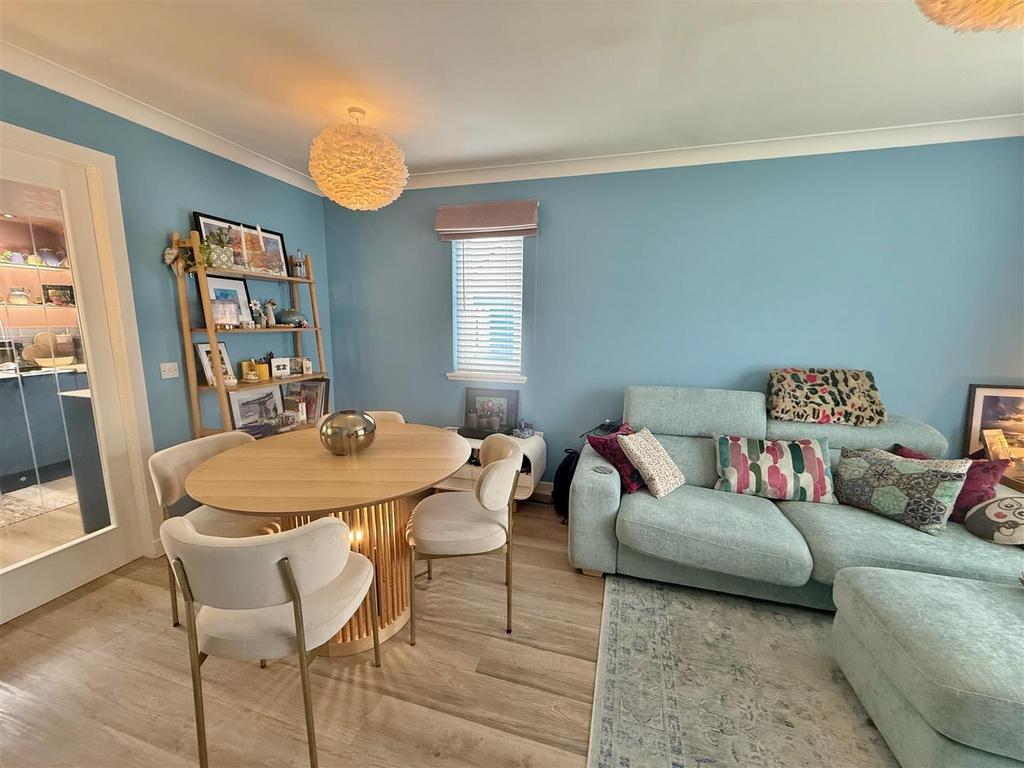 Lounge dining room