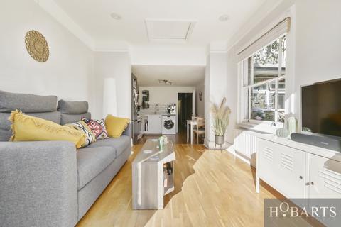 2 bedroom maisonette for sale, Stroud Green, London N4