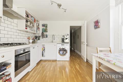 9a Albany Road, London, N4 4RR