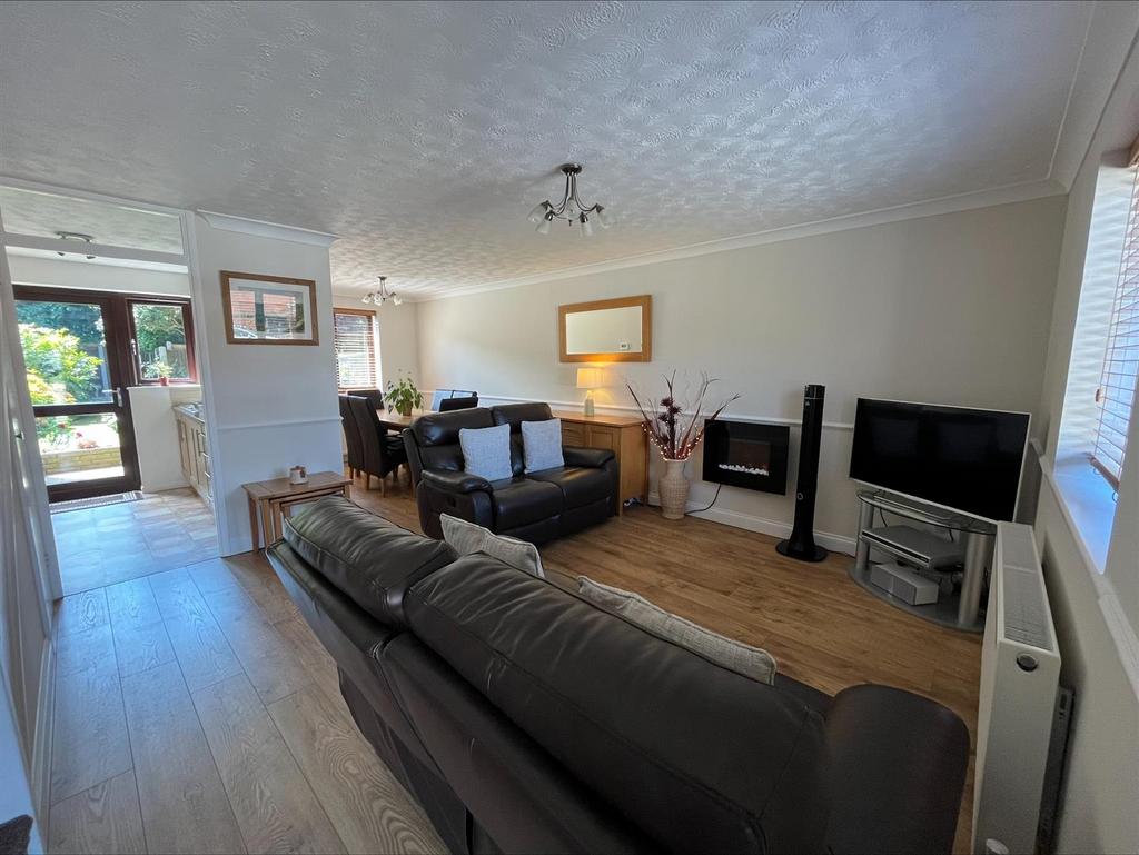 Processed-0 AA3 CD72-0 EB7-4177-8 D13-5104 B4757915.jpe