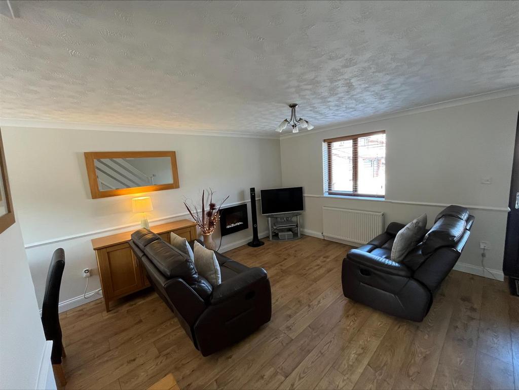 Processed-BE013 B99-7459-45 FB-8 DFF-F34296492 C26.jpe