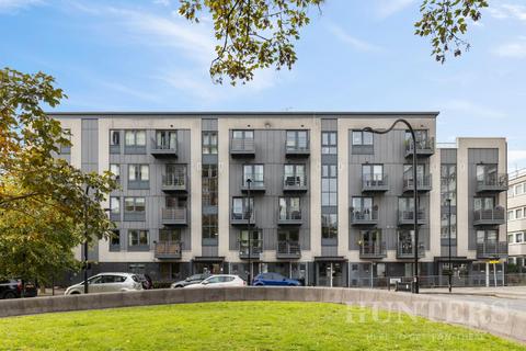 1 bedroom apartment to rent, Pooles Park, London
