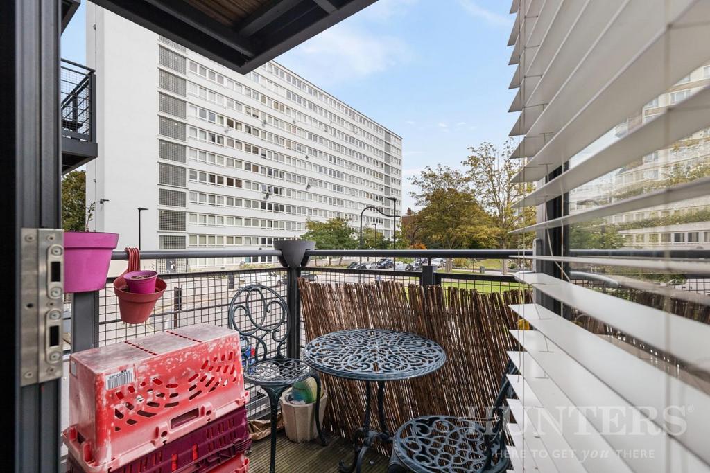 Flat 13, Hollyfield, Pooles Park N4 3 FG-5.jpg