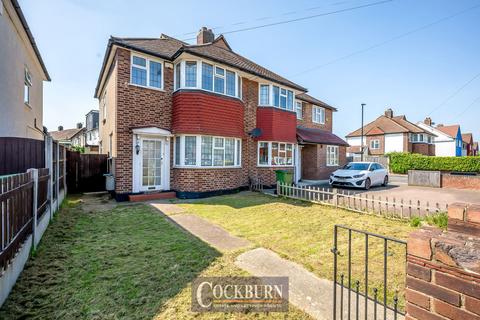 3 bedroom semi-detached house to rent, Sparrows Lane, London, SE9 2BP