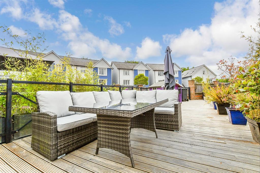 Patio / Decking