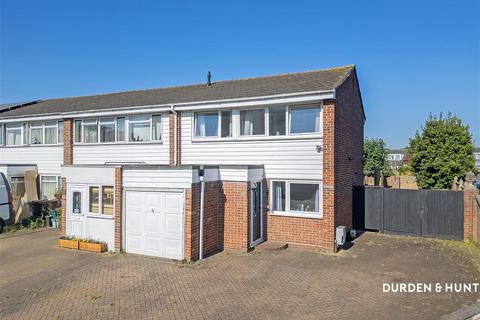 39 Adelaide Drive, Colchester, CO2 8UT
