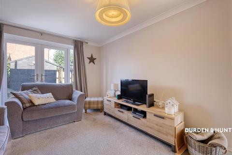 39 Adelaide Drive, Colchester, CO2 8UT