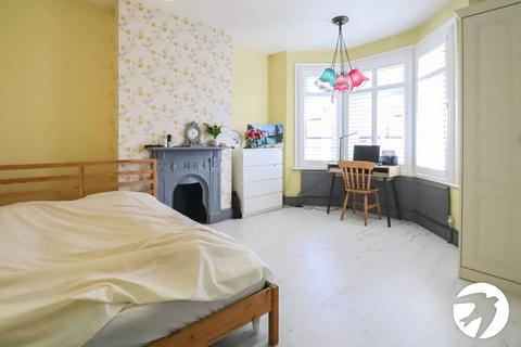 23 Holly Hill Road, Erith, DA8 1QB