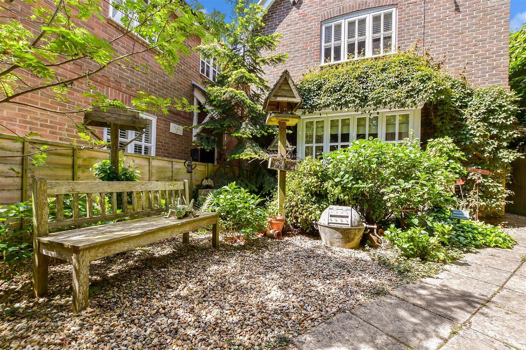Middle Garden