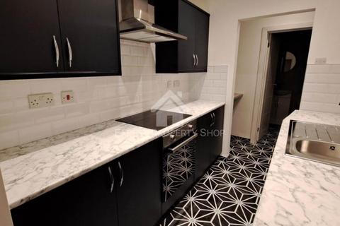 3 bedroom terraced house to rent, Newcastle Avenue, Worksop, S80 1LX