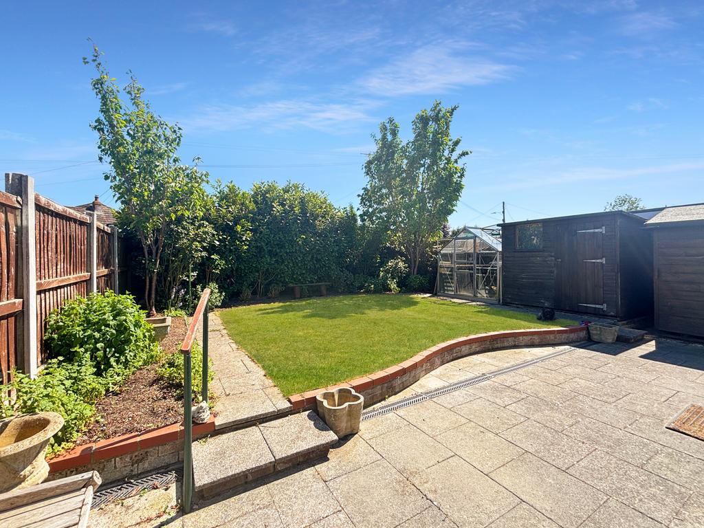 Front &amp; Rear Gardens