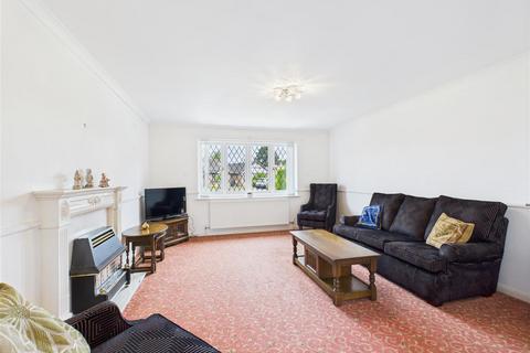 4 bedroom detached bungalow for sale, Cromwell Court, Willerby