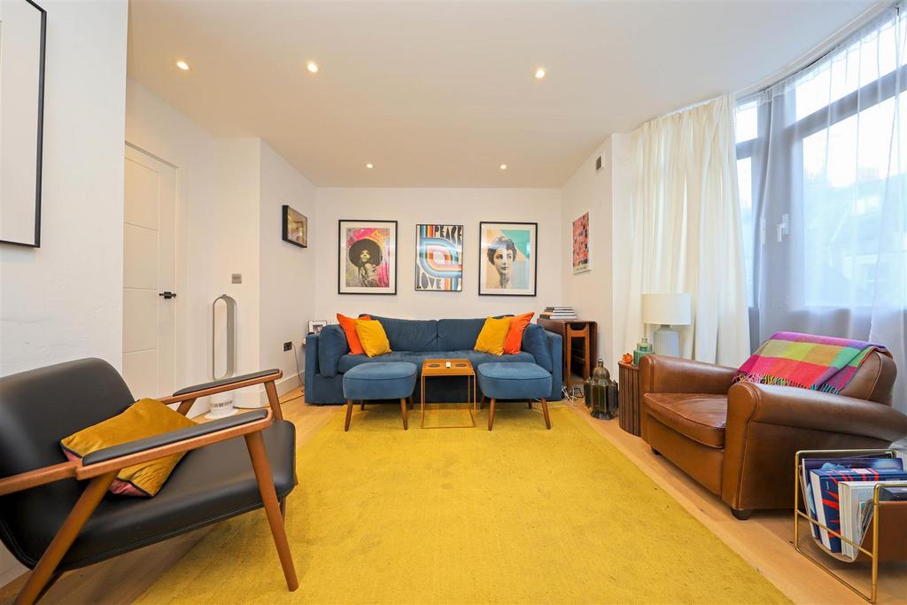 Nicholas james russell house living 1.jpg