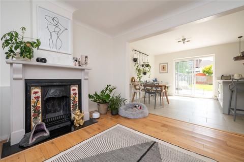35 Coombes Road, London Colney, St Albans, AL2 1NB