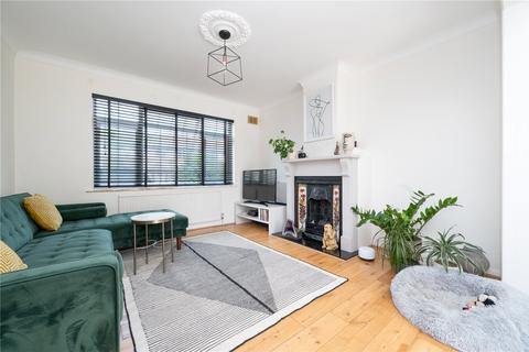 35 Coombes Road, London Colney, St Albans, AL2 1NB