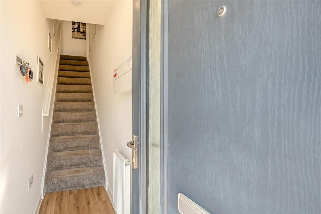 8647206-interior01.jpg