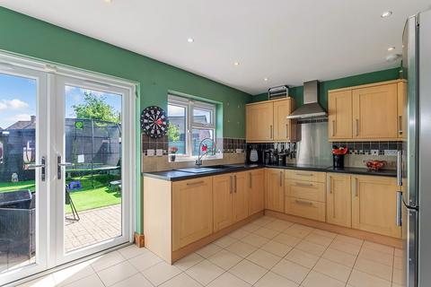 36 Mannock Drive, Loughton, IG10 2JB