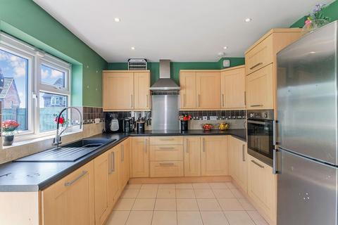 36 Mannock Drive, Loughton, IG10 2JB