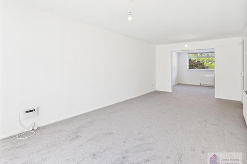 3 bedroom terraced house for sale, Clamps Terrace, East Kilbride G74