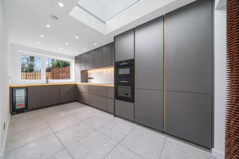 3 bedroom terraced house for sale, Seymour Villas, London, SE20