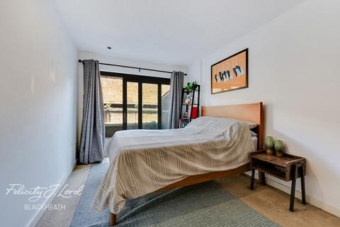 1 bedroom apartment for sale, Royal Carriage Mews, London