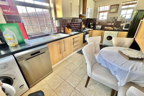 3 bedroom semi-detached house for sale, Westfield Road, Dudley DY3