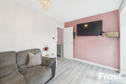48 Viola Avenue, Feltham, TW14 0EW