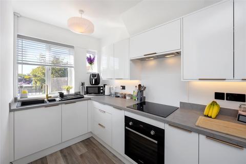2 bedroom maisonette for sale, North Road, Lancing, West Sussex, BN15