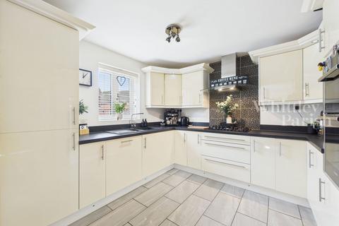 undefined, Honeysuckle Way, Attleborough NR17