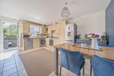 32 Dowland Close, Swindon, SN25 2GD
