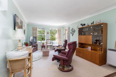 2 bedroom flat for sale, Fairfield Road, East Grinstead RH19