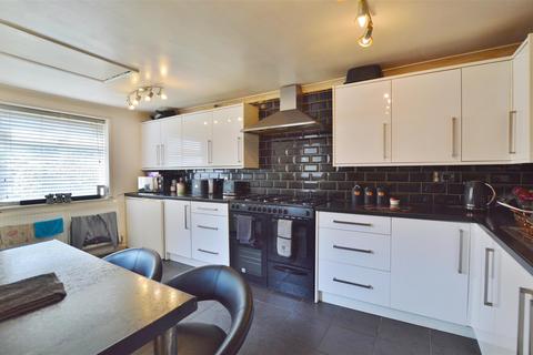 3 bedroom link detached house for sale, Amberley Road, Slough