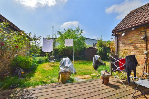 50 Amberley Road, Slough, SL2 2LR